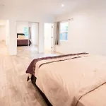 Spacious 3-Bedroom 3-Bathroom With 2-Living Room By Beverly Hills
